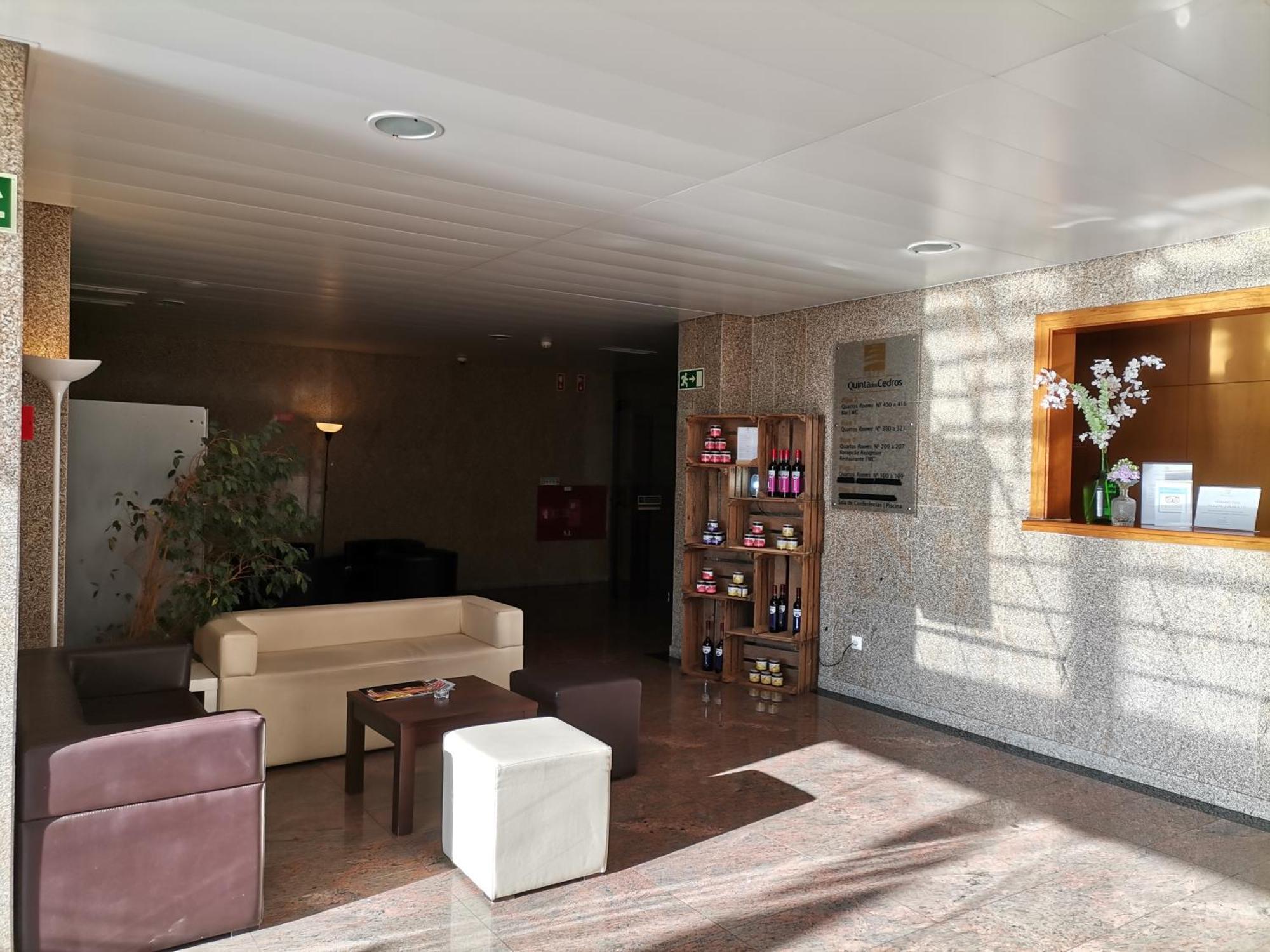 Hotel Quinta Dos Cedros Celorico Da Beira Bagian luar foto