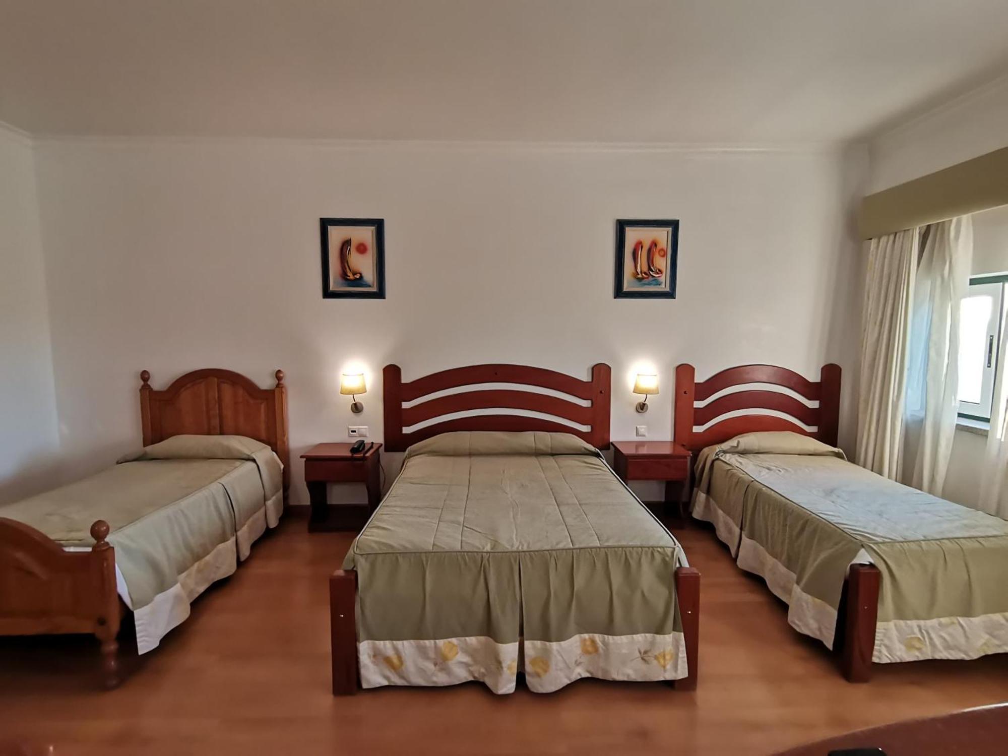 Hotel Quinta Dos Cedros Celorico Da Beira Bagian luar foto