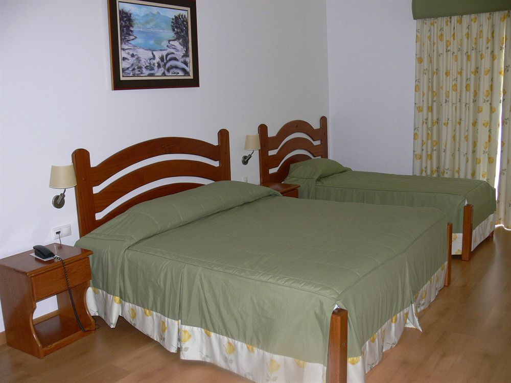 Hotel Quinta Dos Cedros Celorico Da Beira Bagian luar foto